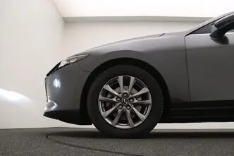Mazda 3, 2.0, 132 kW, гибрид, механическая, передний привод