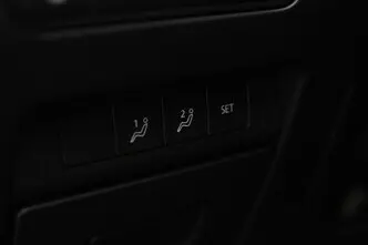 Mazda 3, 2.0, 132 kW, гибрид, механическая, передний привод