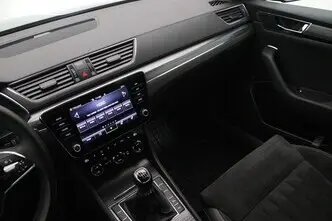 Škoda Superb, 1.5, 110 kW, бензин, механическая, передний привод