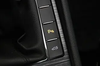 Škoda Superb, 1.5, 110 kW, бензин, механическая, передний привод
