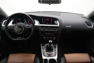 Audi A5, 1.8, 130 kW, бензин, механическая, передний привод