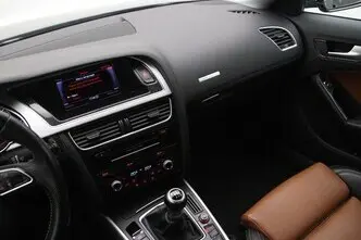 Audi A5, 1.8, 130 kW, бензин, механическая, передний привод