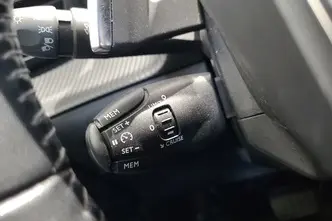 Peugeot 2008, 1.2, 96 kW, bensiin, automaat, esivedu