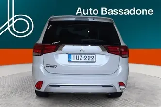 Mitsubishi Outlander, 2.4, 99 kW, pistikhübriid, automaat, nelikvedu