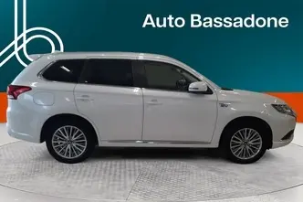 Mitsubishi Outlander, 2.4, 99 kW, pistikhübriid, automaat, nelikvedu