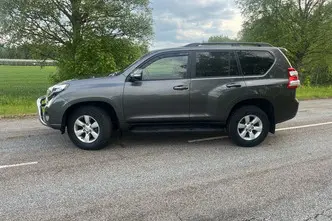 Toyota Land Cruiser, 2.8, 130 kW, дизель, механическая, полный привод