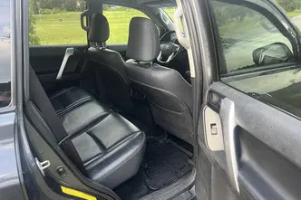 Toyota Land Cruiser, 2.8, 130 kW, дизель, механическая, полный привод