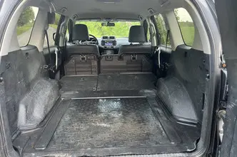 Toyota Land Cruiser, 2.8, 130 kW, дизель, механическая, полный привод