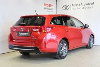 Toyota Auris, 1.6, 97 kW, bensiin, automaat, esivedu