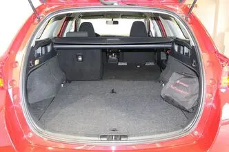 Toyota Auris, 1.6, 97 kW, bensiin, automaat, esivedu