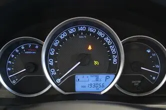 Toyota Auris, 1.6, 97 kW, bensiin, automaat, esivedu
