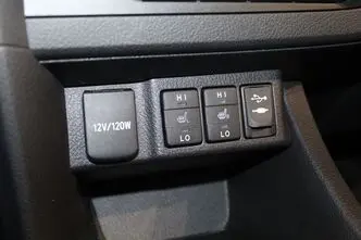 Toyota Auris, 1.6, 97 kW, bensiin, automaat, esivedu