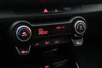 Kia Stonic, 1.0, 88 kW, bensiin, manuaal, esivedu