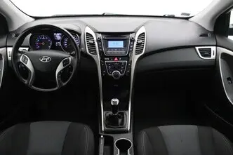 Hyundai i30, 1.4, 74 kW, бензин, механическая, передний привод