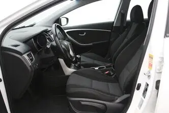Hyundai i30, 1.4, 74 kW, бензин, механическая, передний привод