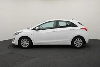 Hyundai i30, 1.4, 74 kW, бензин, механическая, передний привод