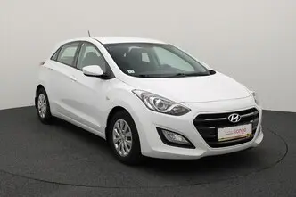 Hyundai i30, 1.4, 74 kW, бензин, механическая, передний привод