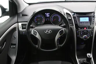 Hyundai i30, 1.4, 74 kW, бензин, механическая, передний привод