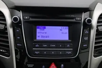 Hyundai i30, 1.4, 74 kW, бензин, механическая, передний привод