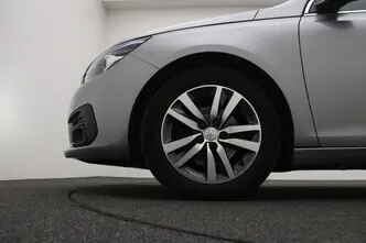 Peugeot 308, 1.5, 96 kW, diesel, manual, front-wheel drive