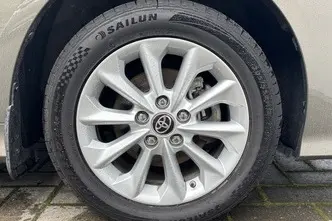 Toyota Corolla, 1.8, 72 kW, hübriid, automaat, esivedu