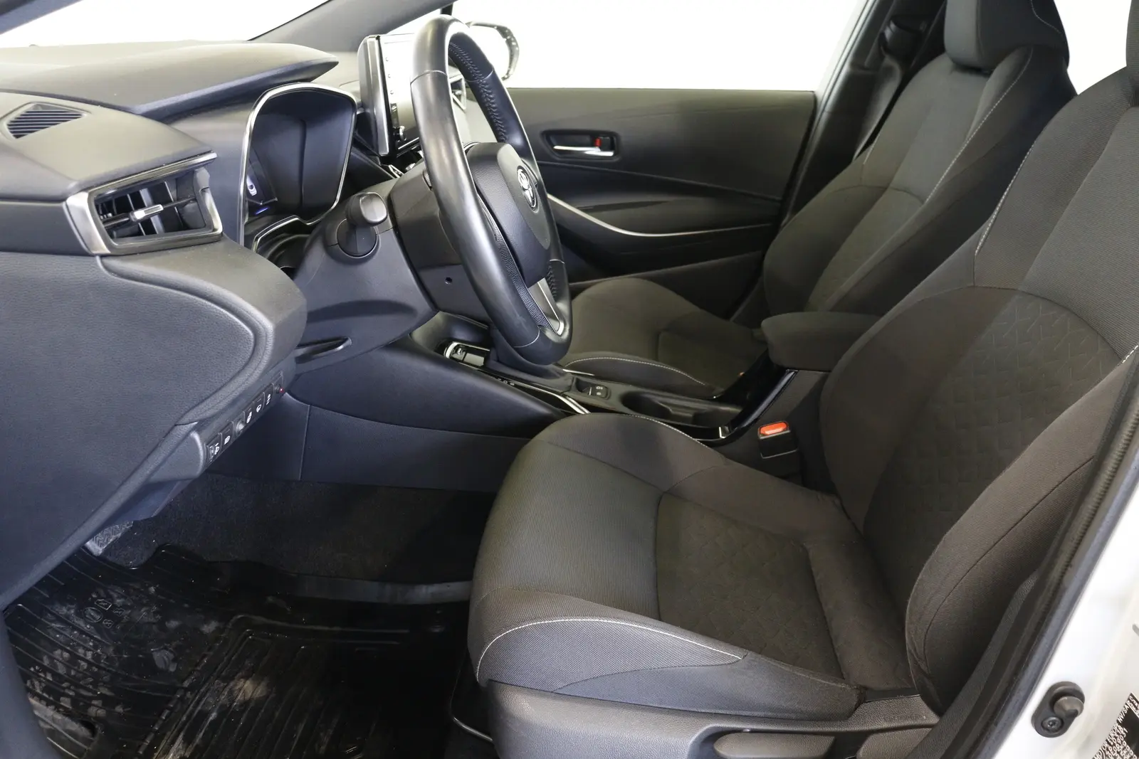 Toyota Corolla, 1.8, 72 kW, hübriid, automaat, esivedu