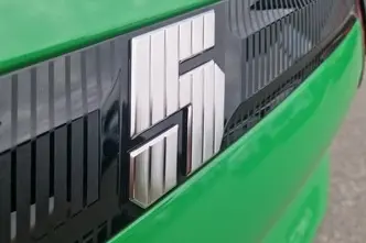 Renault 5, 110 kW, elekter, automaat, esivedu