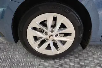 Škoda Octavia, 1.0, 81 kW, hübriid, automaat, esivedu
