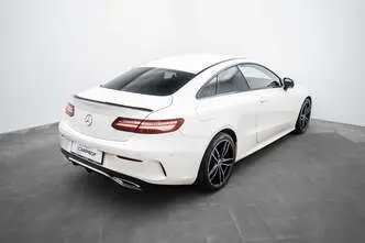 Mercedes-Benz E 220, 2.0, 143 kW, дизель, автомат, задний привод
