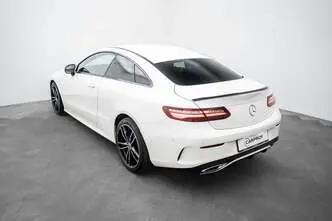 Mercedes-Benz E 220, 2.0, 143 kW, дизель, автомат, задний привод