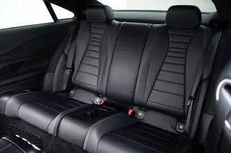 Mercedes-Benz E 220, 2.0, 143 kW, дизель, автомат, задний привод