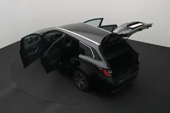 Toyota Corolla, 1.8, 72 kW, hübriid, automaat, esivedu
