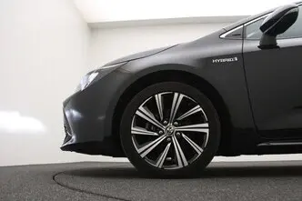 Toyota Corolla, 1.8, 72 kW, hübriid, automaat, esivedu