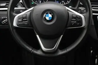 BMW X1, 2.0, 141 kW, bensiin, automaat, esivedu