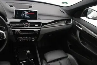 BMW X1, 2.0, 141 kW, bensiin, automaat, esivedu