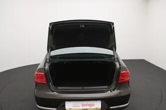 Volkswagen Passat, 1.6, 77 kW, diisel, automaat, esivedu