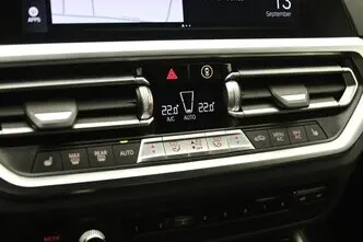 BMW 330, 2.0, 135 kW, pistikhübriid, automaat, tagavedu