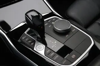 BMW 330, 2.0, 135 kW, pistikhübriid, automaat, tagavedu