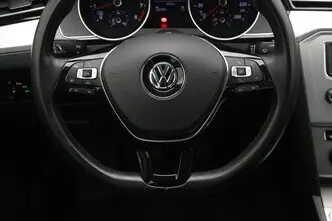 Volkswagen Passat, 1.4, 92 kW, bensiin, manuaal, esivedu
