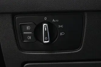 Volkswagen Passat, 1.4, 92 kW, bensiin, manuaal, esivedu