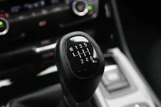 BMW 218, 1.5, 100 kW, bensiin, manuaal, esivedu