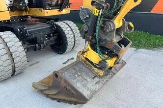 Caterpillar M 318 F, 129 kW, diesel
