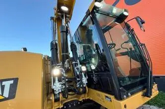 Caterpillar M 318 F, 129 kW, diesel