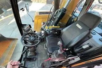 Caterpillar M 318 F, 129 kW, diesel