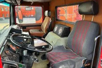 Volvo F 10 6x2, 9.6, 184 kW, diesel