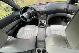 Alfa Romeo Alfa 166, 2.0, 114 kW, bensiin, manuaal, esivedu