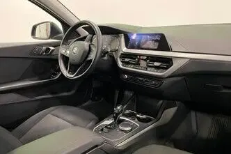 BMW 118, 1.5, 100 kW, bensiin, automaat, esivedu