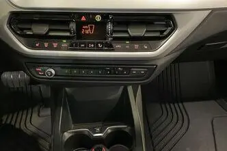 BMW 118, 1.5, 100 kW, bensiin, automaat, esivedu