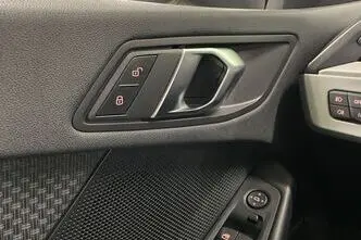 BMW 118, 1.5, 100 kW, bensiin, automaat, esivedu