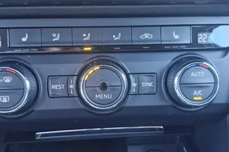 Škoda Superb, 1.8, 132 kW, bensiin, automaat, esivedu